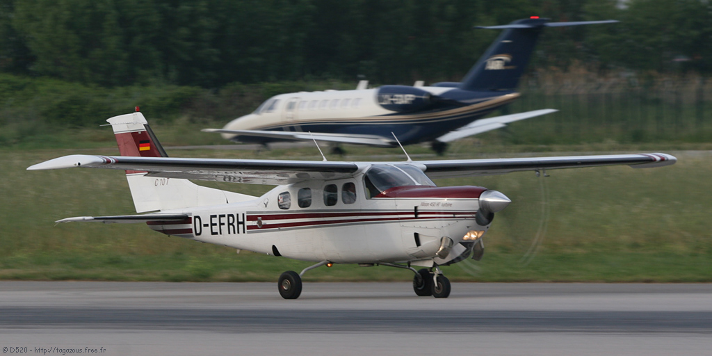 Cessna 210 - D-EFRH