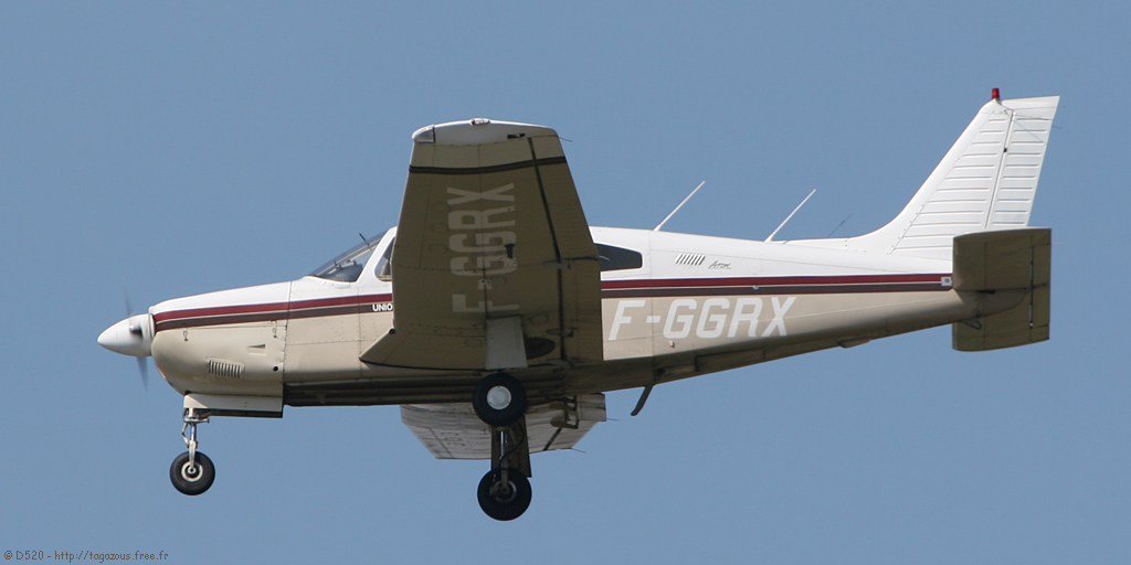 Piper PA-28 R-201 Arrow - F-GGRX
