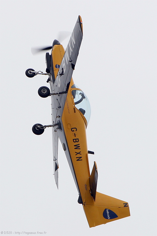 Slingsby T-67 Firefly - G-BWXN