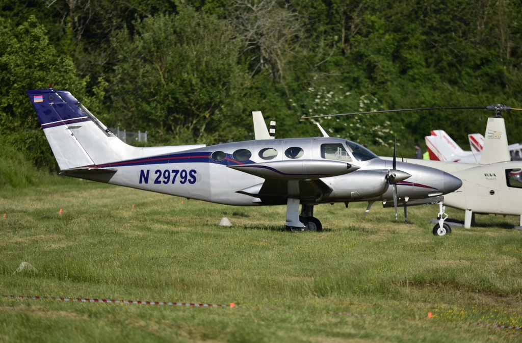 Cessna 411 - N2979S
