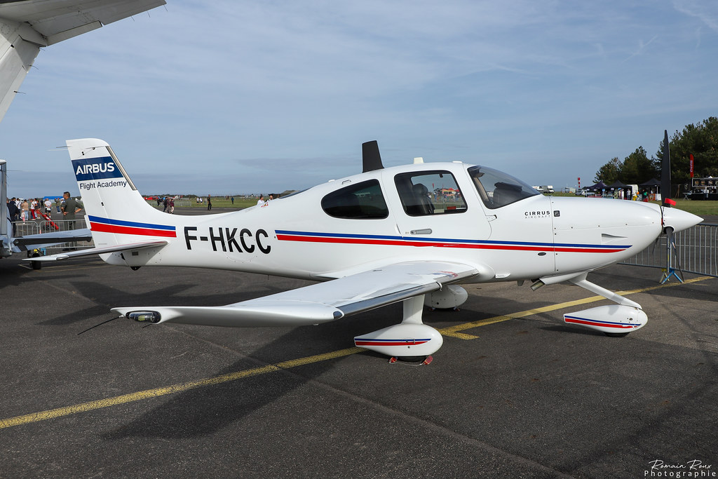 Cirrus SR22 - F-HKCC