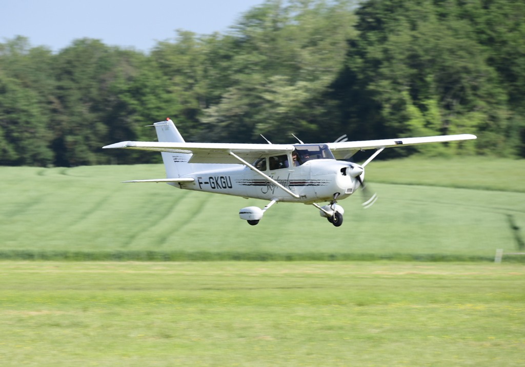 Cessna 172 - F-GKGU