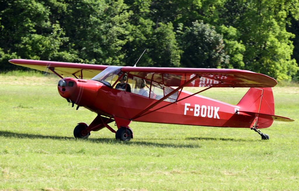 Piper PA-18 Super Cub - F-BOUK
