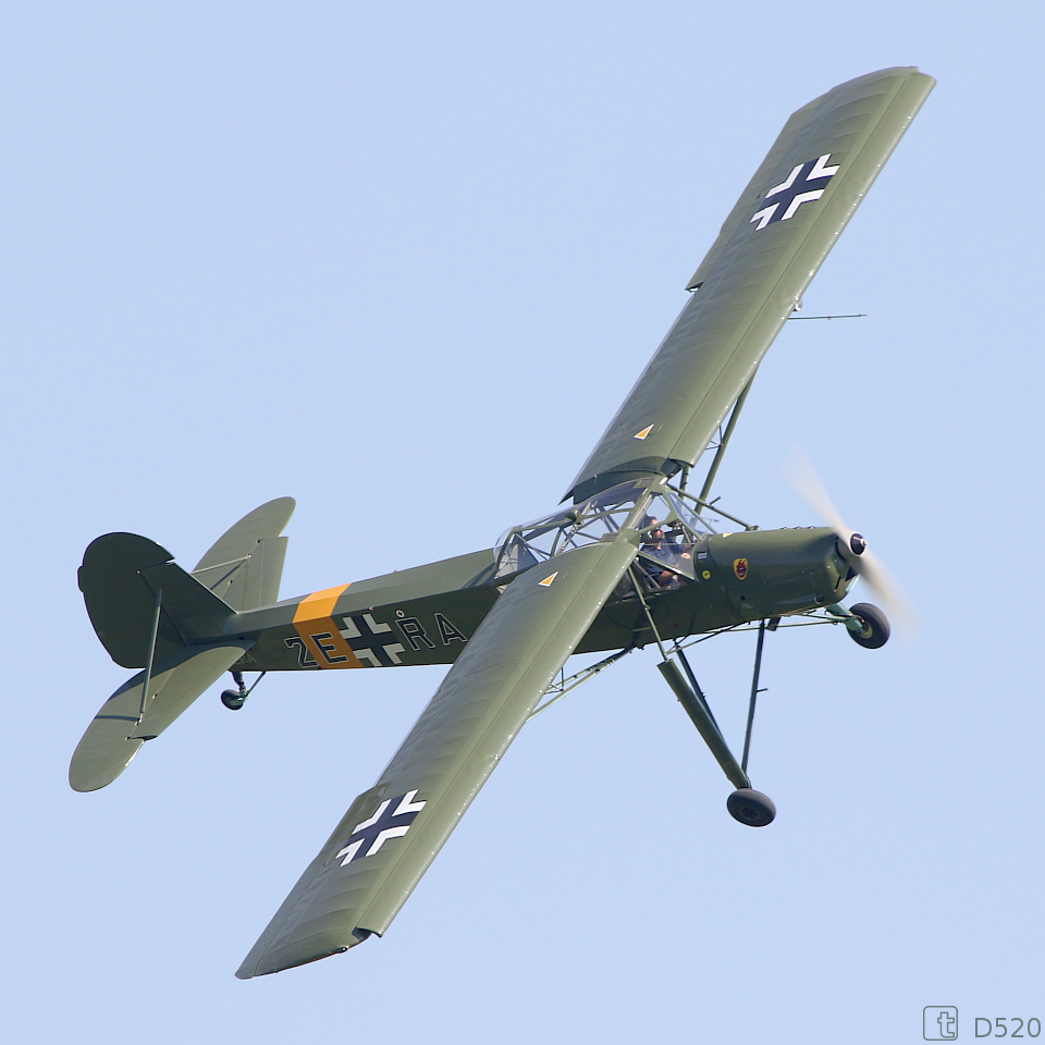 Fieseler Fi-156 Storch - F-AZRA