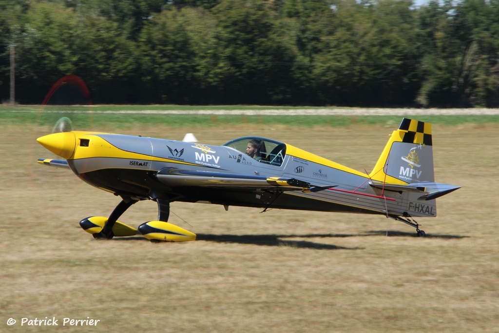 Extra 330 - F-HXAL