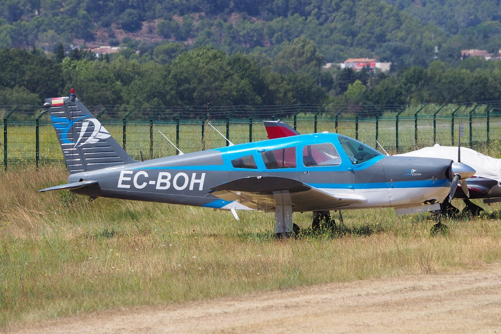 Piper PA-28 R-180 Arrow - EC-BOH