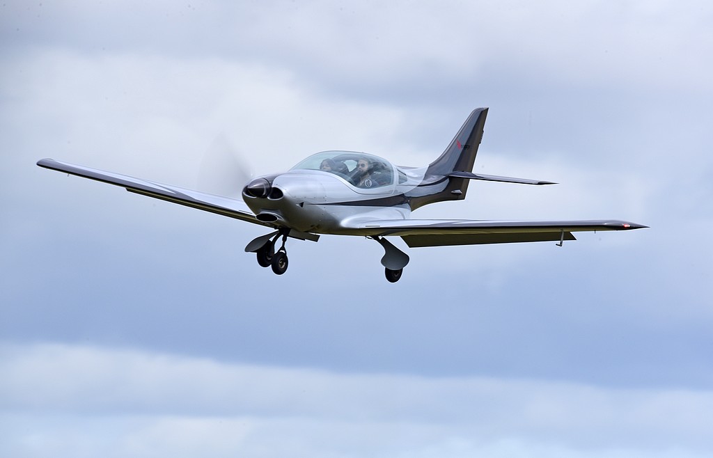 Aveko Aircraft VL-3 volution - 33 ARI