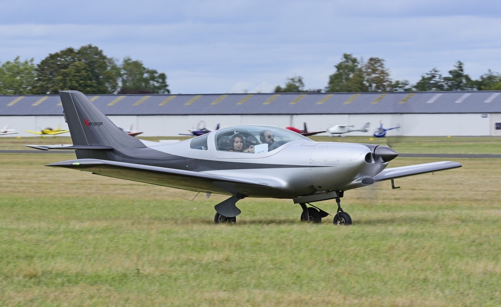 Aveko Aircraft VL-3 volution - 33 ARI