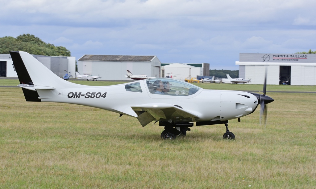 Aveko Aircraft VL-3 - OM-S504