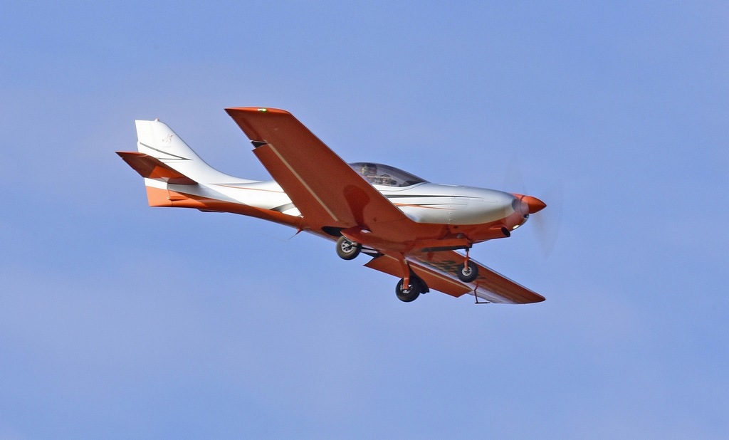Aveko Aircraft VL-3 Evolution - 28 EH