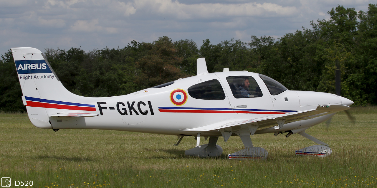 Cirrus SR22 - F-GKCI