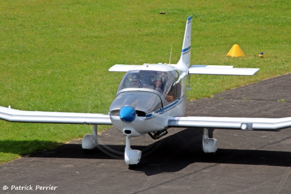 Robin DR 400-120 - F-GNNY