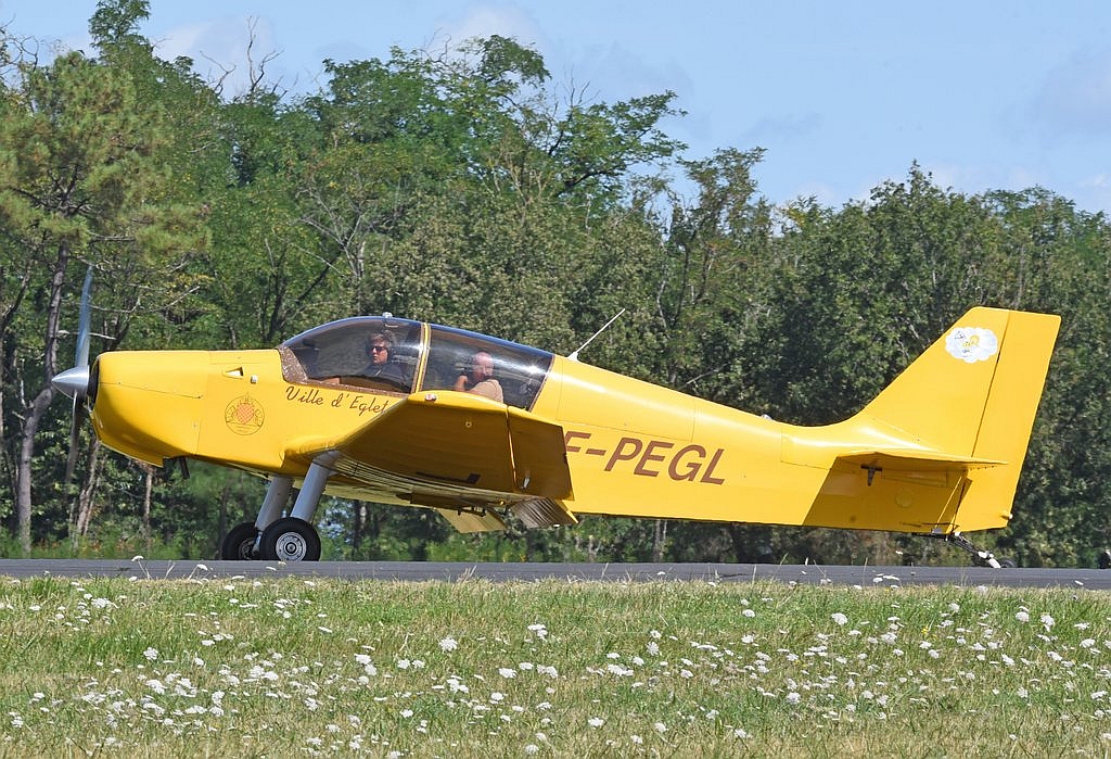 Jodel D 140 Mousquetaire - F-PEGL