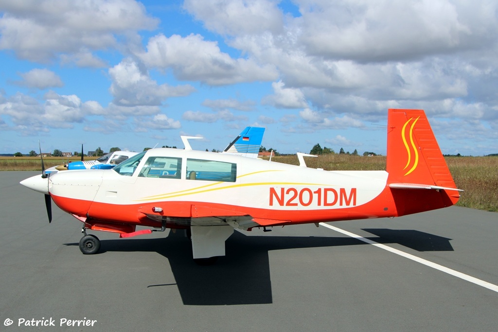 Mooney M 20 J - N201DM