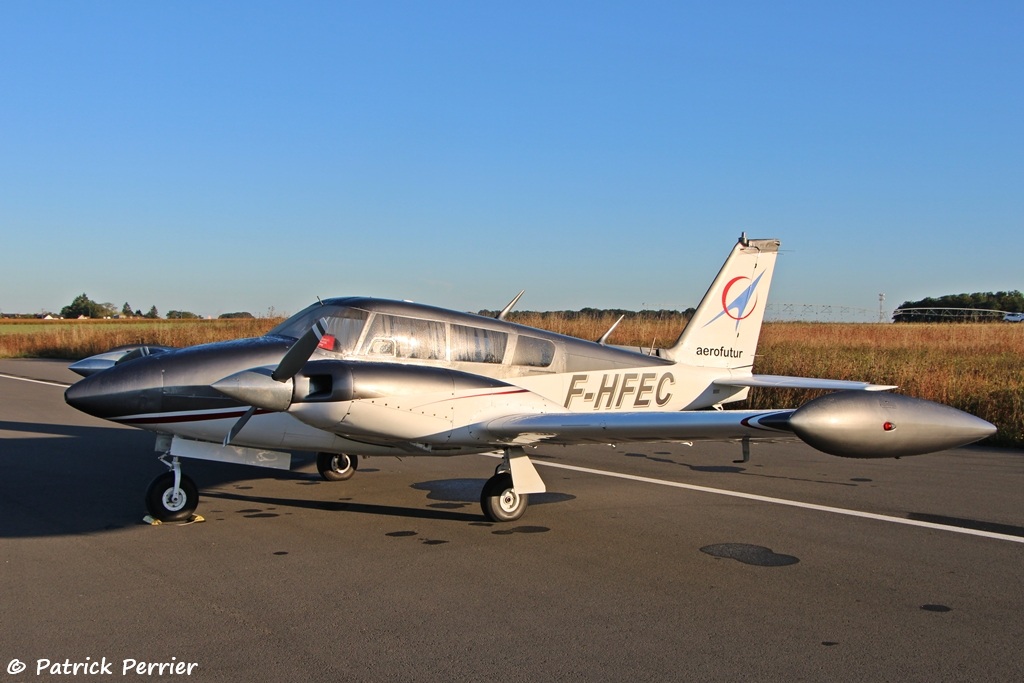 Piper PA-30 Twin Comanche - F-HFEC