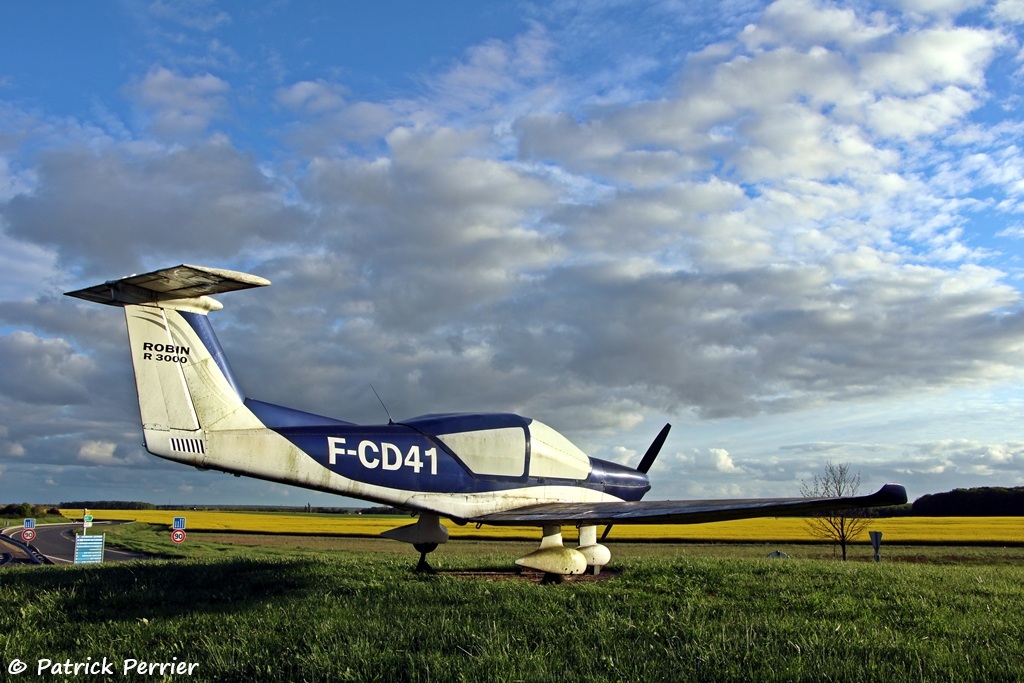Robin R 3000/140 - F-CD41