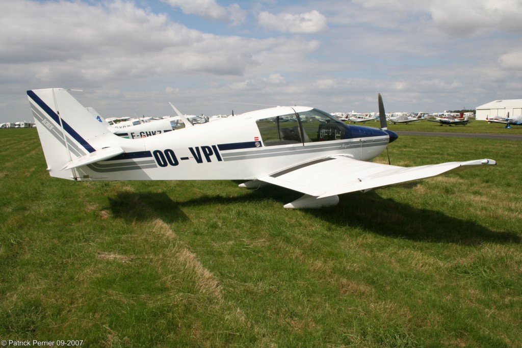 Robin DR 400-180 - OO-VPI