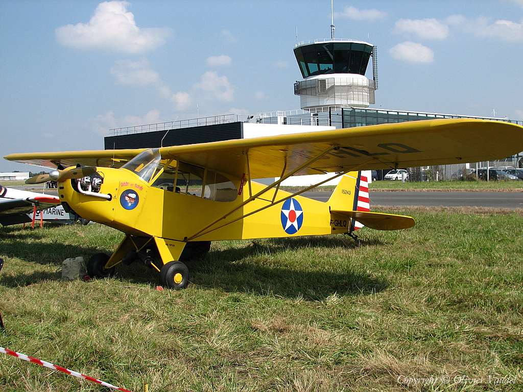 Piper J3 Cub - F-GHLQ