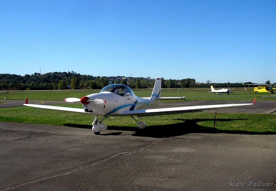 Aquila AT01 - F-HARB
