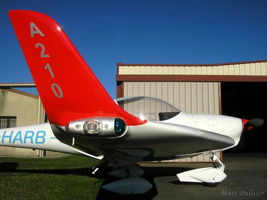 Aquila AT01 - F-HARB