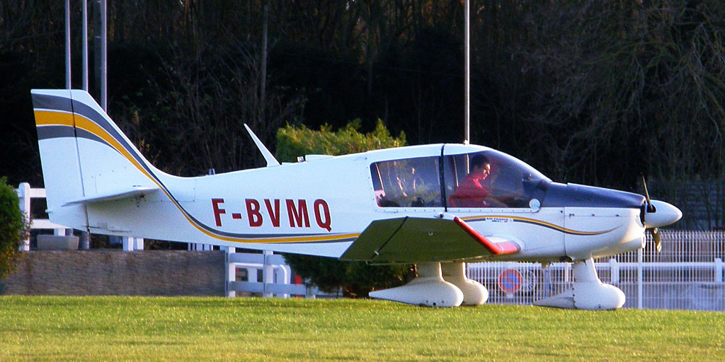 Robin DR 400-120 - F-BVMQ