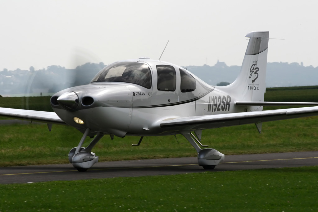Cirrus SR22 - N192SR