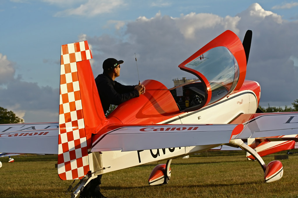 Extra 300 - F-GVSY