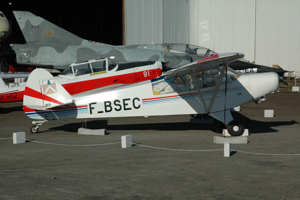 Piper PA-18 Super Cub - F-BSEC