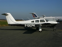 10820 - Piper PA-28 RT-201 T Arrow F-GEPK