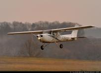 28803 - Cessna 150 F-BXQZ